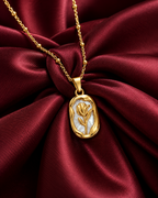 Herlux tulip pendant necklace