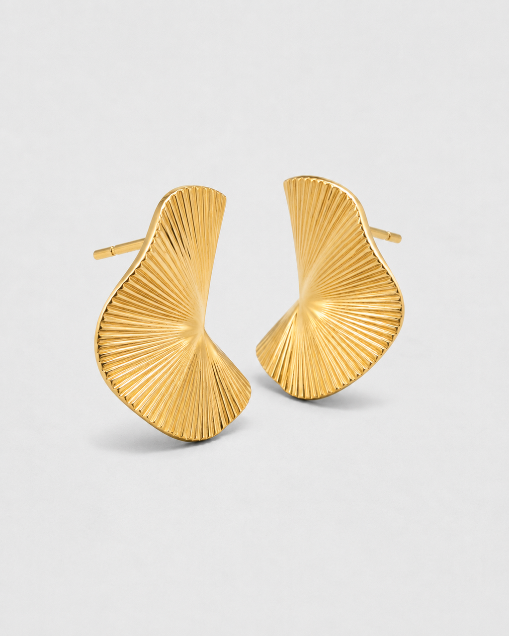 Herlux Sunburst Fan Studs