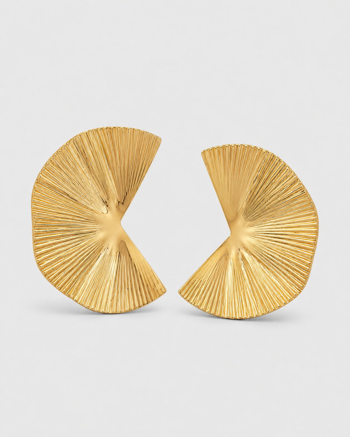 Herlux Sunburst Fan Studs