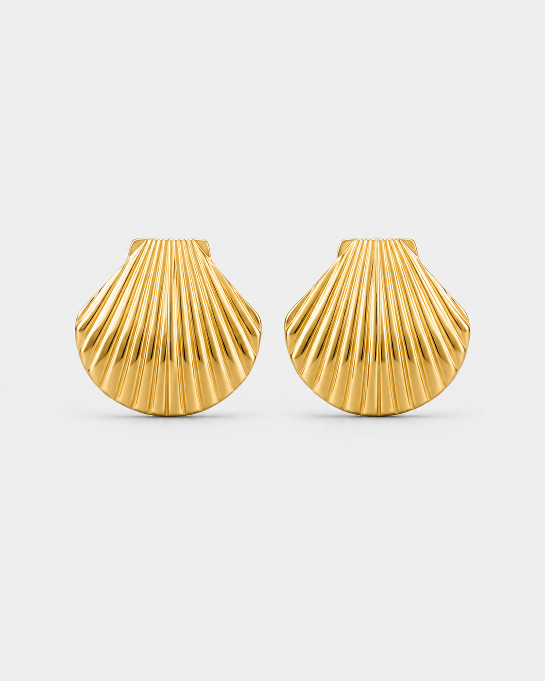Herlux Shell Radiance Studs